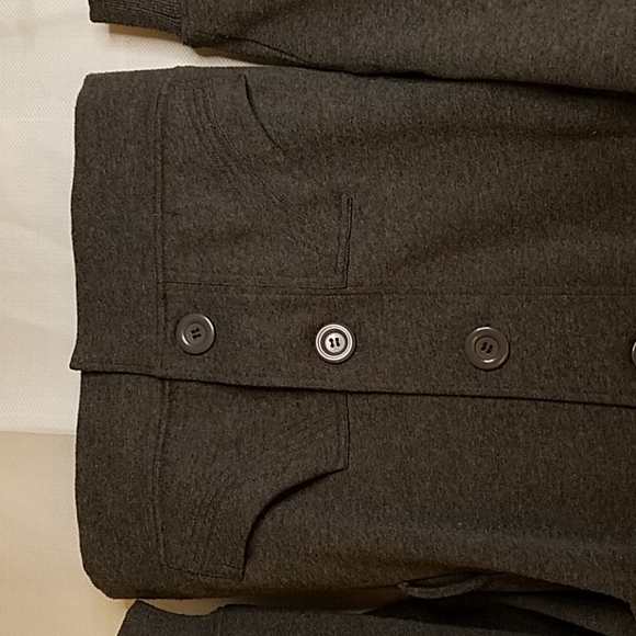 grey jacket - Picture 3 of 5